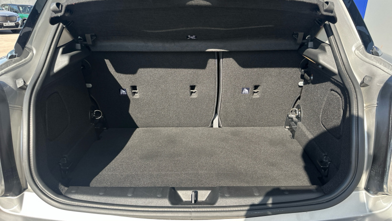MINI Hatchback 1.5 Cooper Classic Premium 5dr Auto Petrol Hatchback